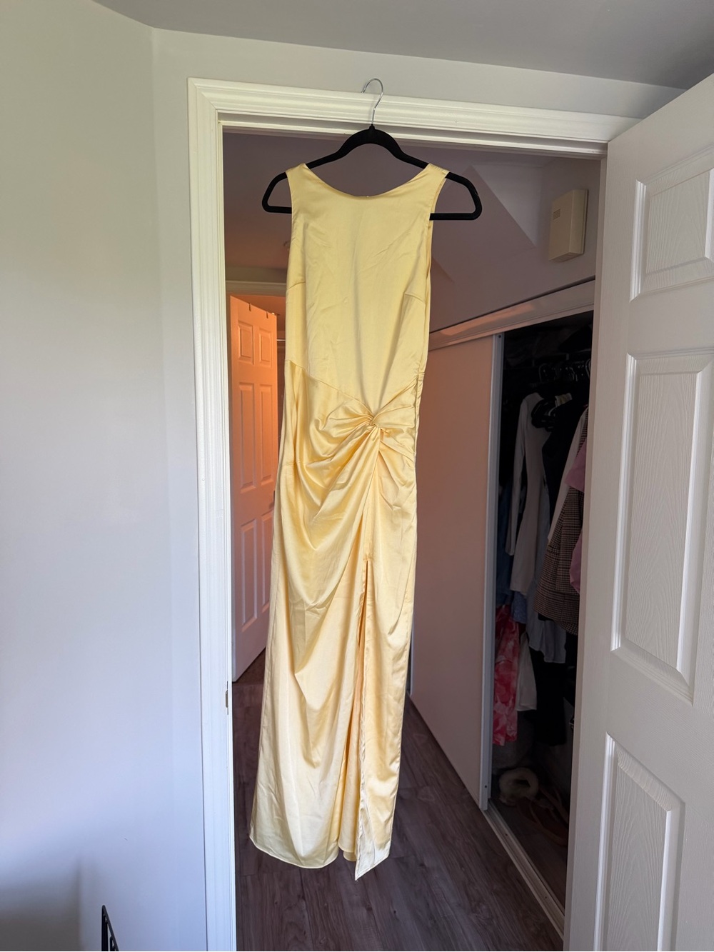 Abercrombie & Fitch Pale Yellow Satin Twist-Front Maxi Dress